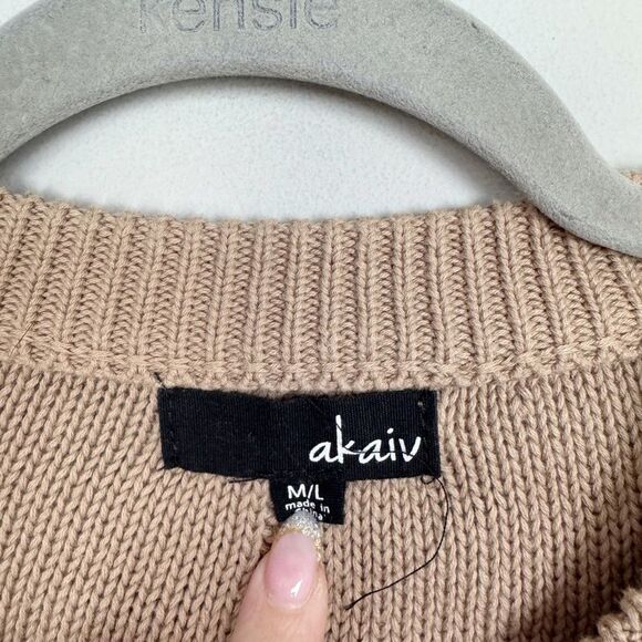 AKAIV | Fuzzy Fringe Tan Boho Style Sweater Women’s Size Medium/Large - Picture 6 of 10
